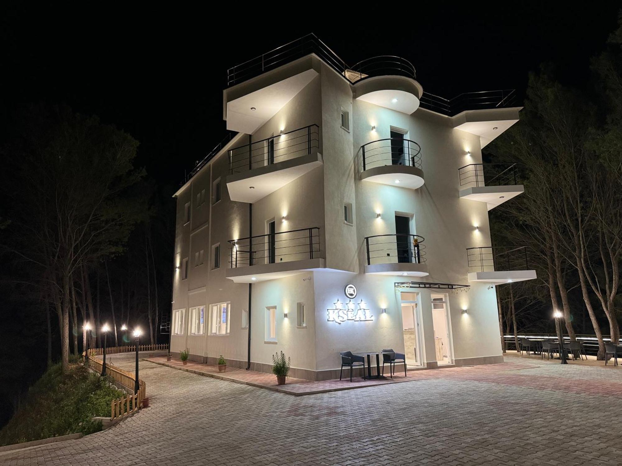 Hotel Kseal Permet Exterior photo