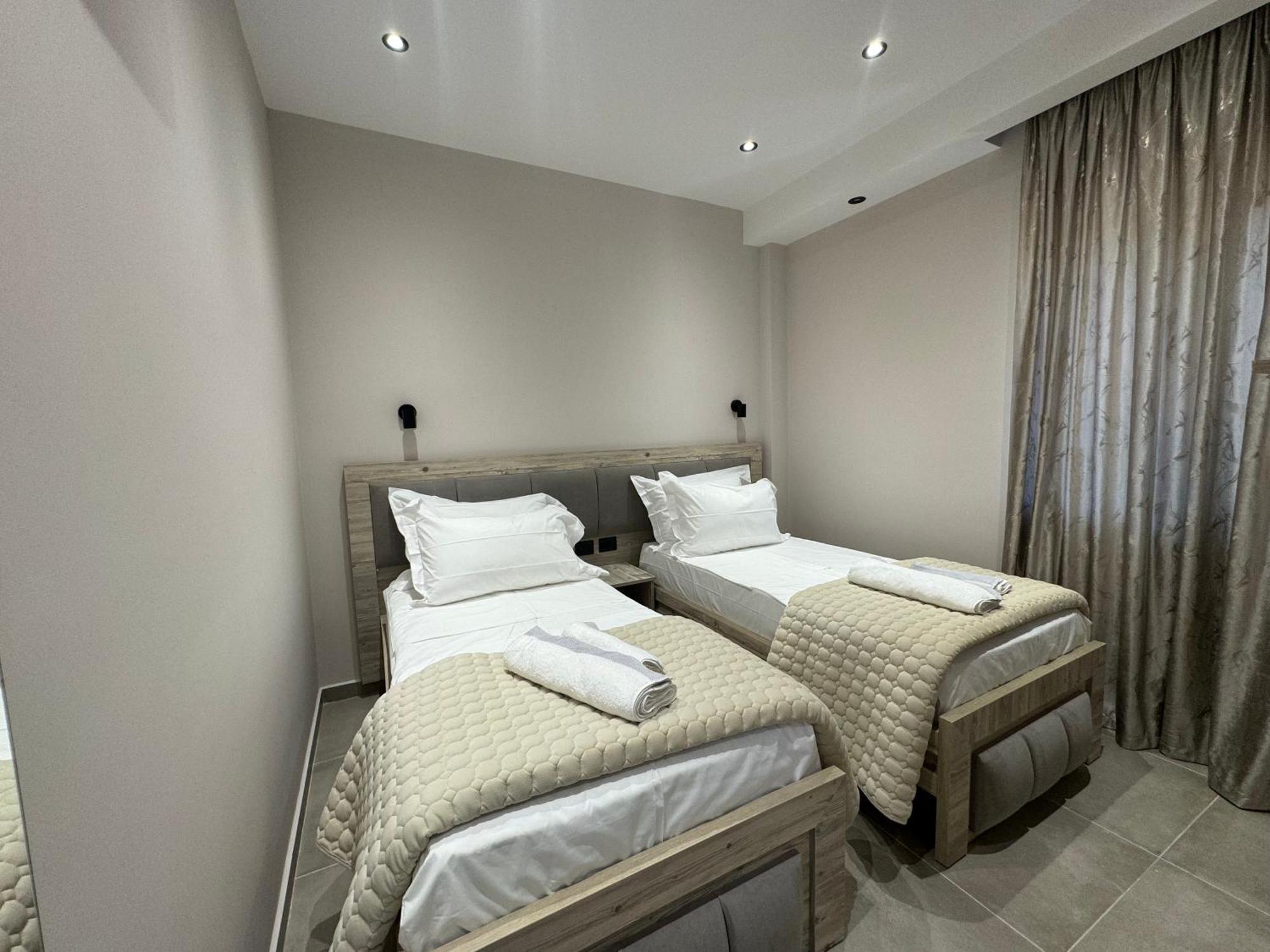 Hotel Kseal Permet Exterior photo